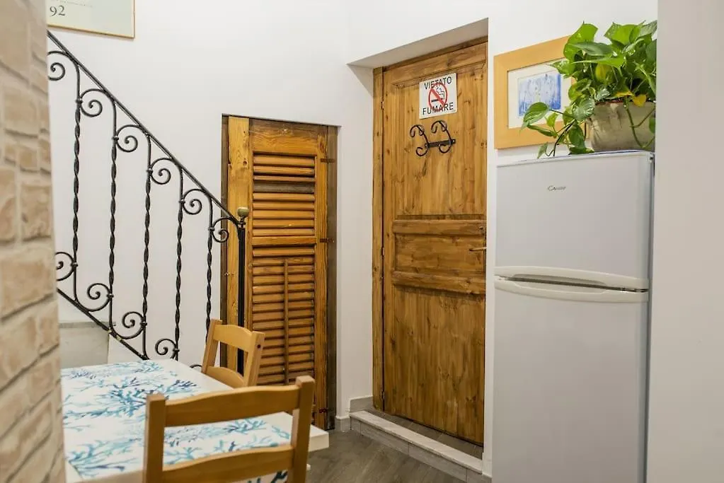 Casa Dell'Artista Cozy Apt In Vucciria Palermo Apartment